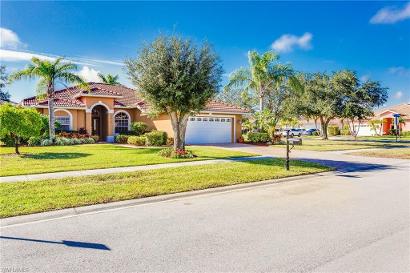 Valencia Lakes Naples Nico Paredes Keller Williams Naples Realtor