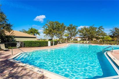 Valencia Lakes Naples Nico Paredes Keller Williams Naples Realtor