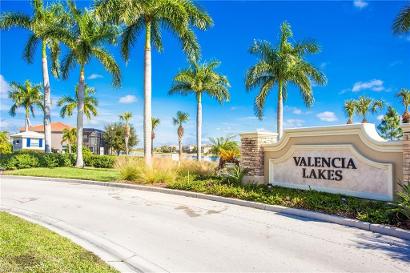 Valencia Lakes Naples Florida homes for sale nico paredes realtor